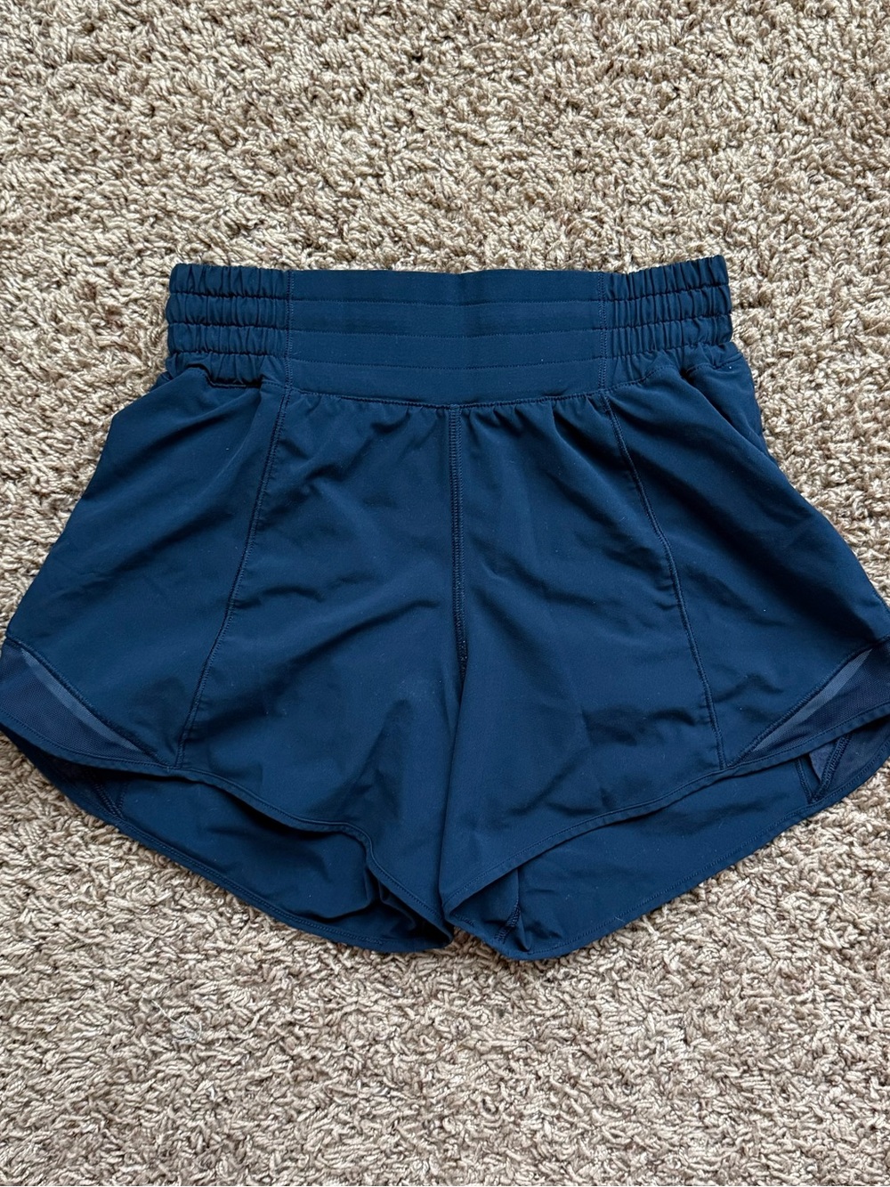Lululemon Hotty Hot Shorts High Rise 4” True Navy Size 2 - Picture 2 of 5